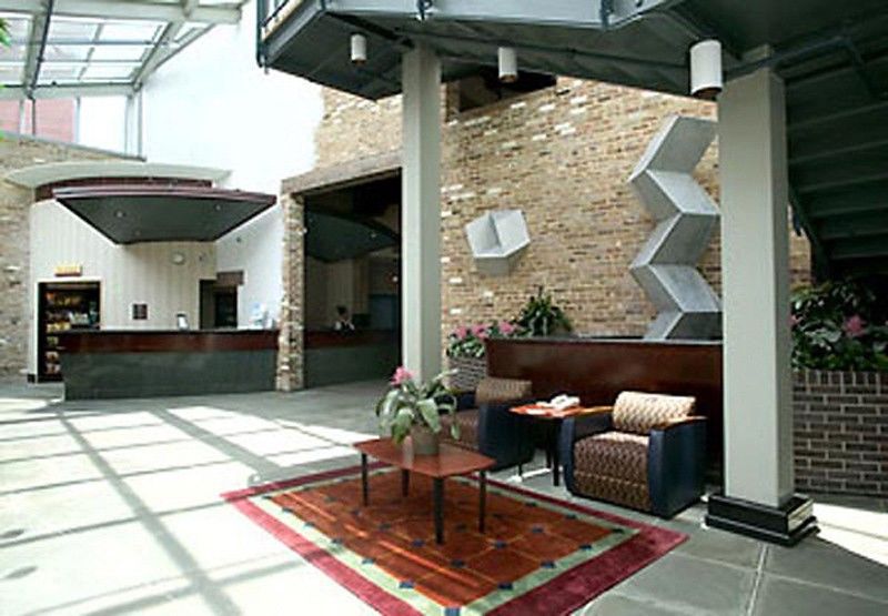 Hotel Courtyard By Marriott New Orleans Warehouse Arts District Interior foto